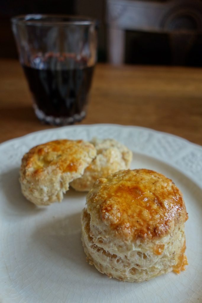 チーズスコーン/cheese scones – Yumiko's